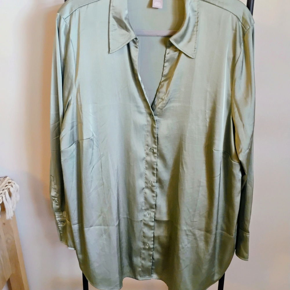 H&M Light Green Satin Shirt